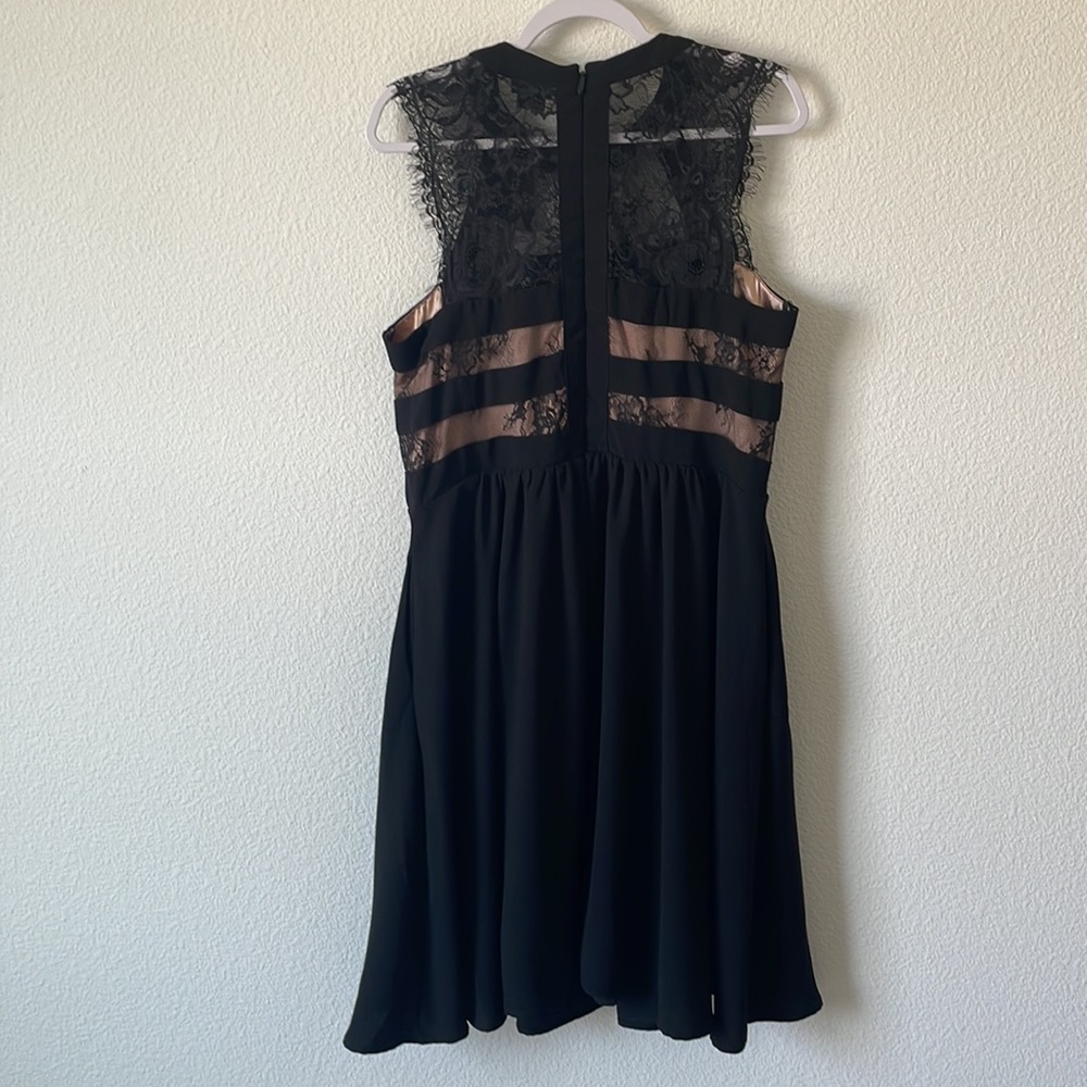 City Chic Black Fine Lace Dress NWT Size 14 - Picture 8 of 13
